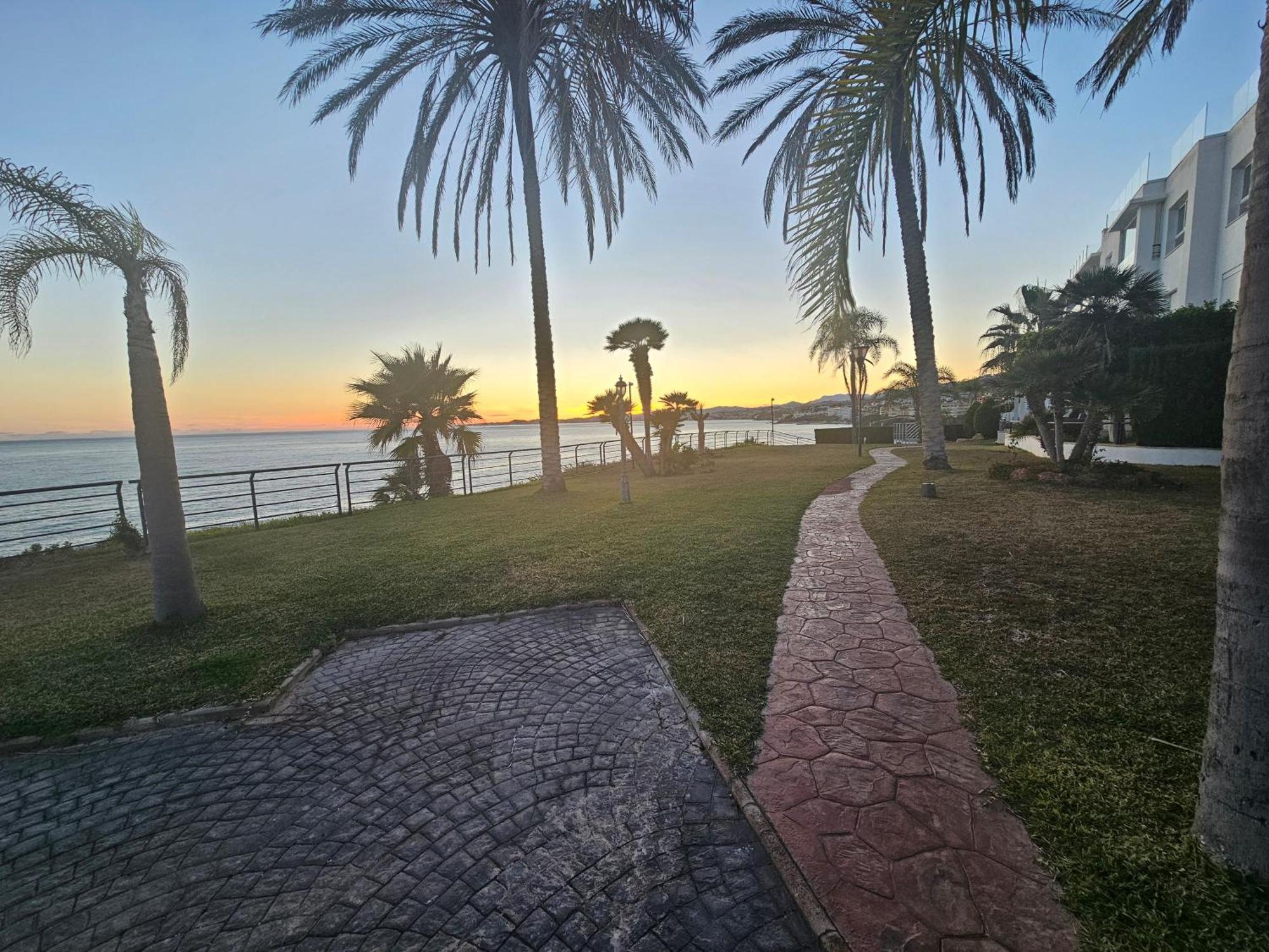 Intercomerciofeja Experiencia De Lujo Benalmádena Buitenkant foto